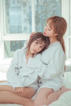 百合h嗯啊巨肉寝室abo_超清超清免费观看